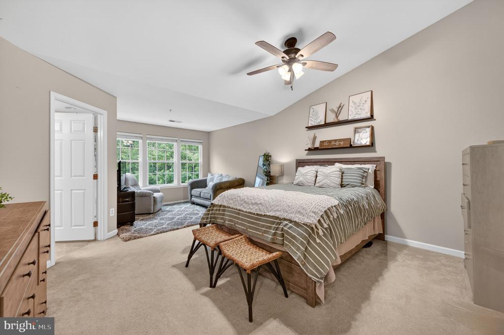 7286 STALLINGS DRIVE