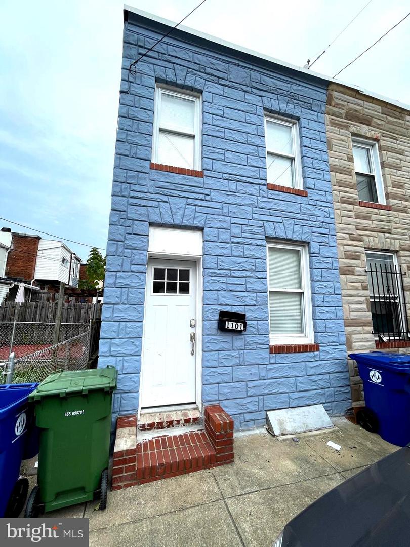 1101 Sterrett St