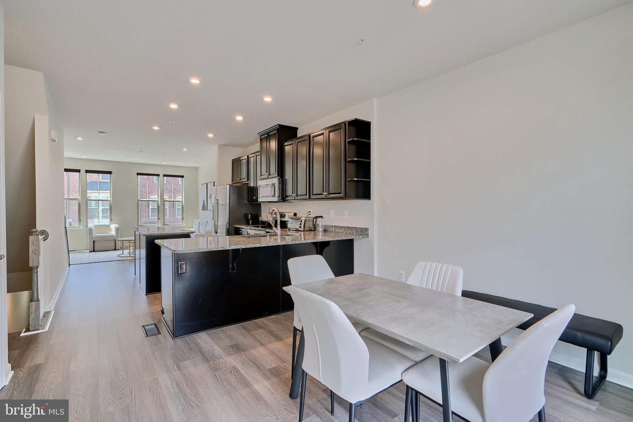 231 S MACON STREET