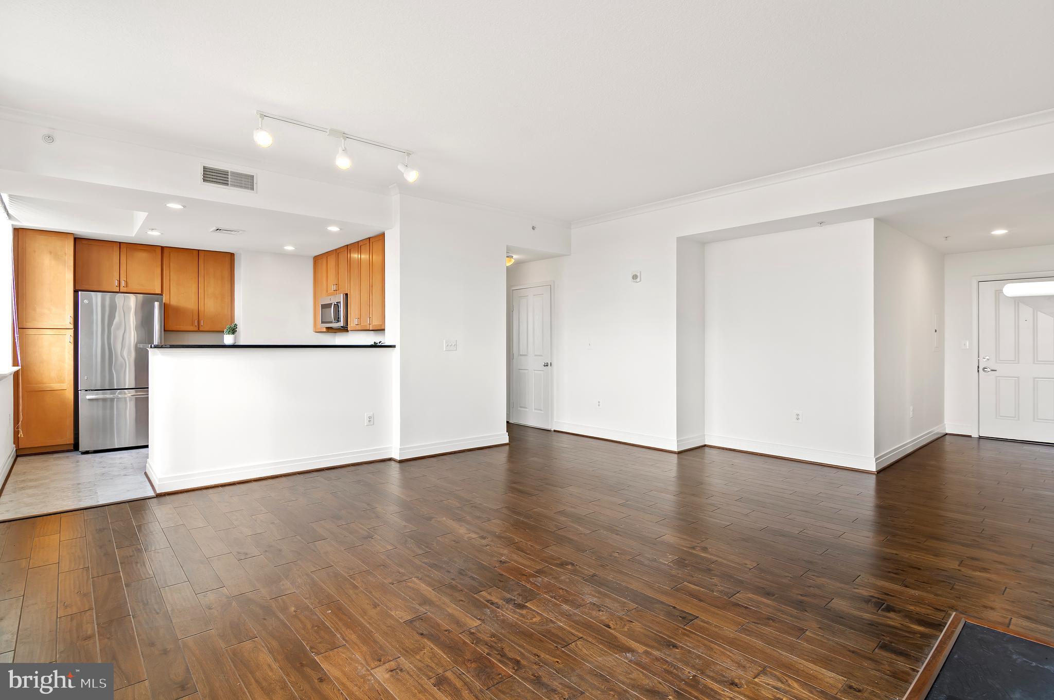 414 WATER STREET 2905