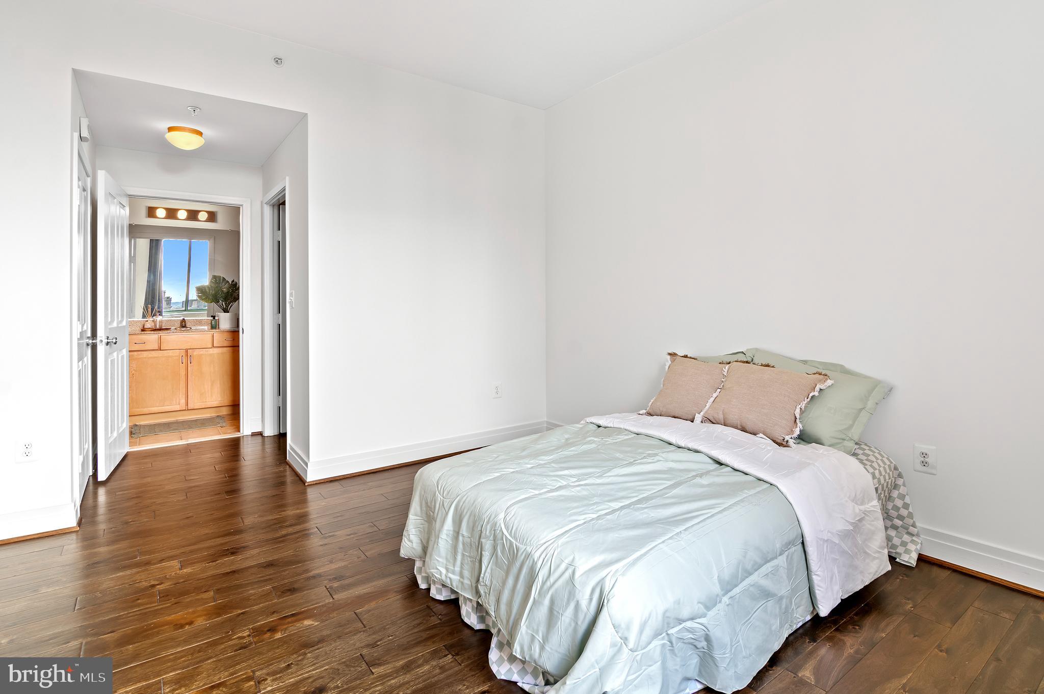 414 WATER STREET 2905