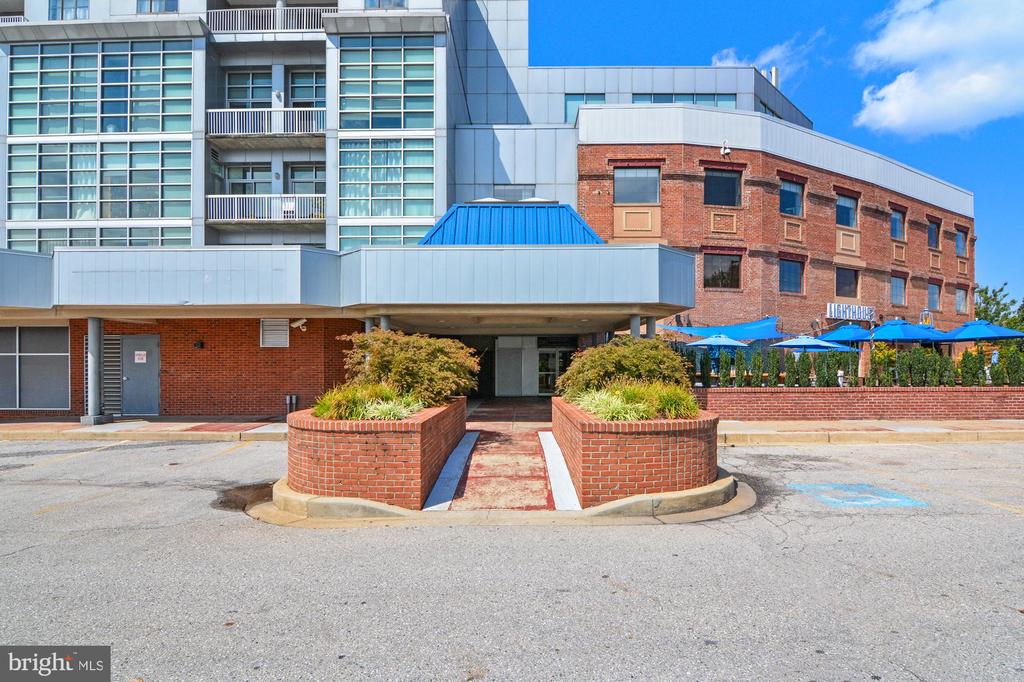 2702 LIGHTHOUSE POINT E 631