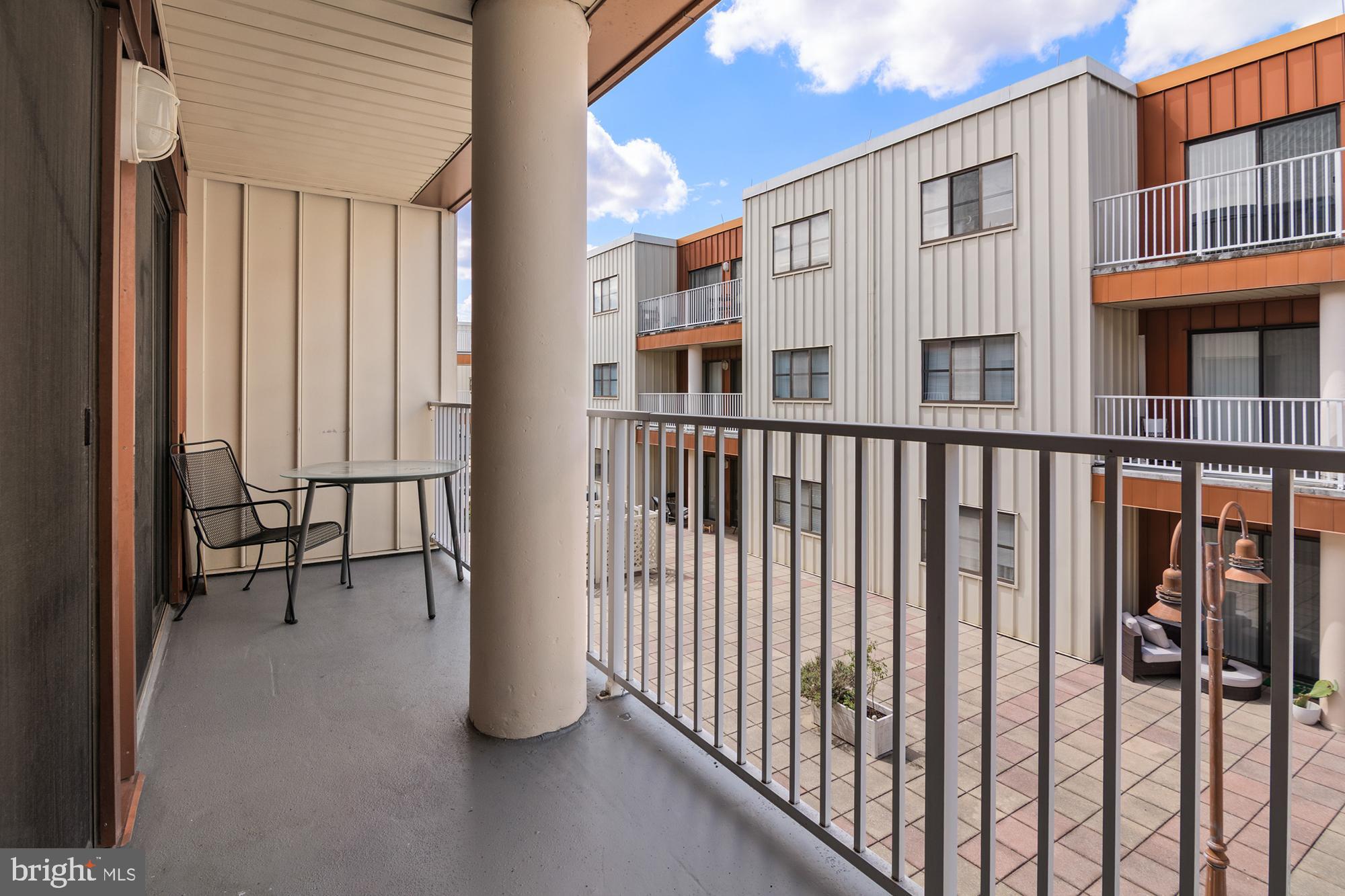 2702 LIGHTHOUSE POINT E 631