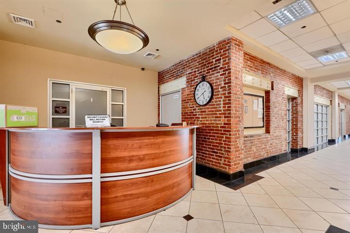 2702 LIGHTHOUSE POINT E 631