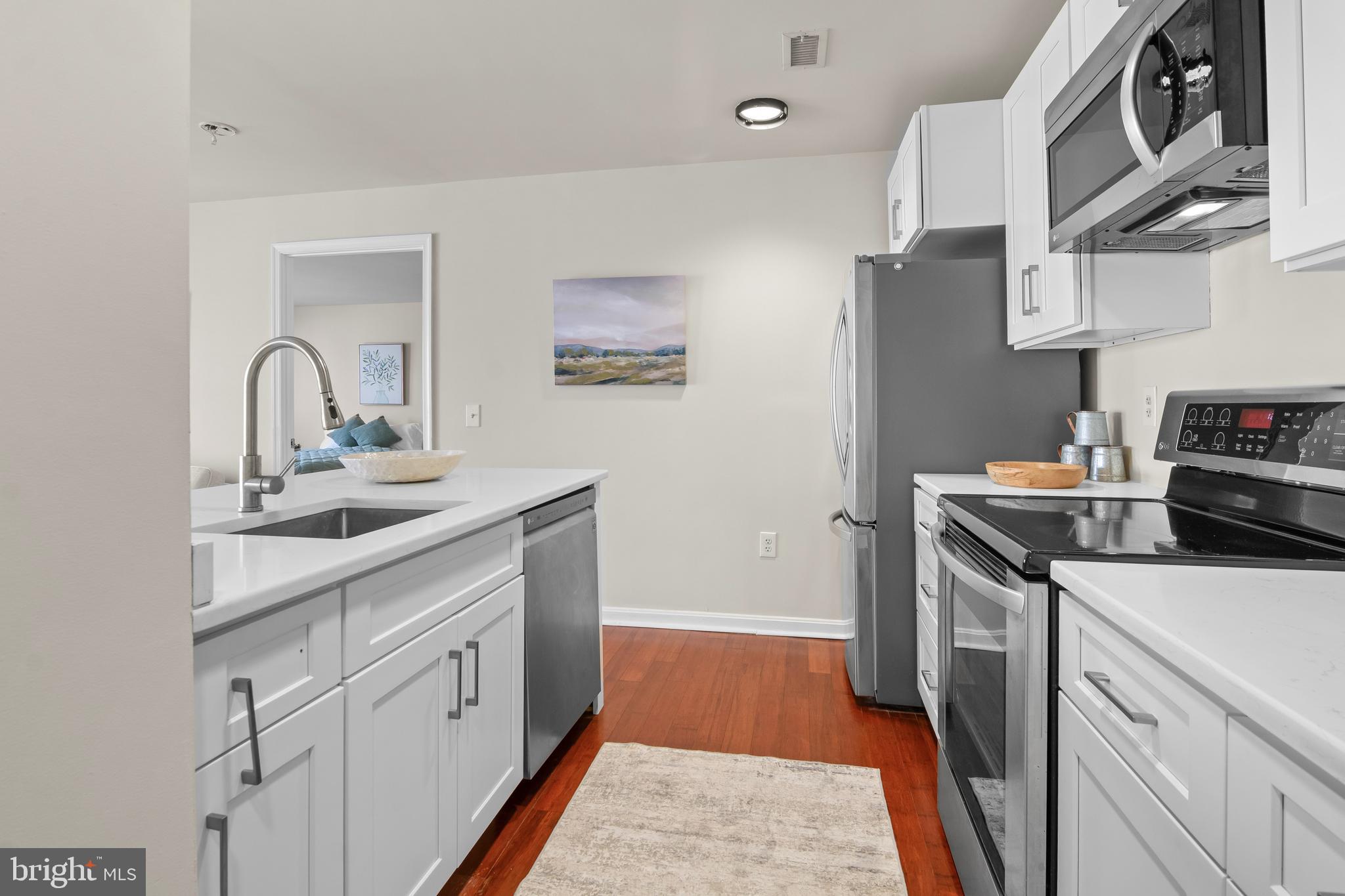 2702 LIGHTHOUSE POINT E 631