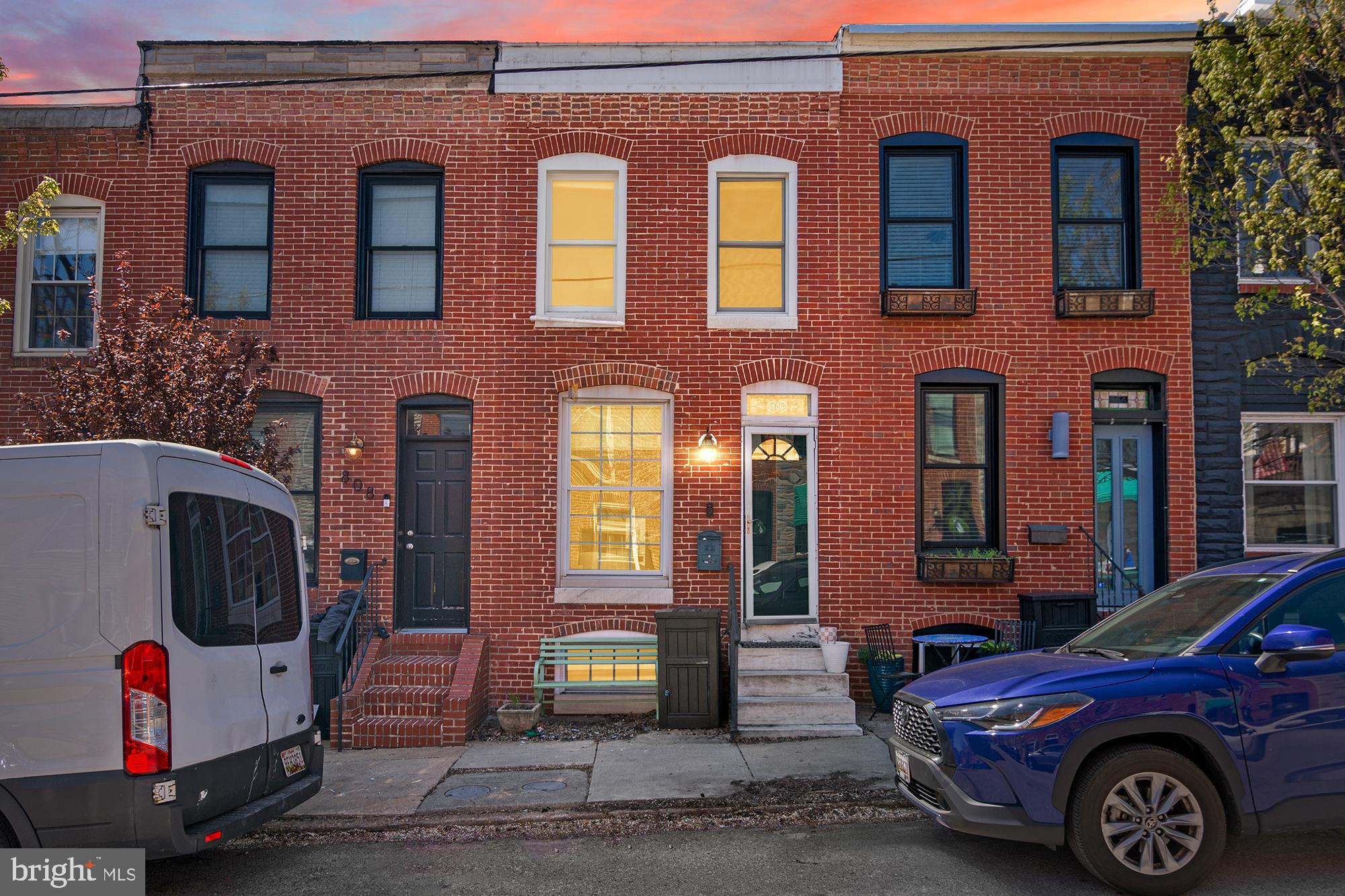 806 S BOULDIN STREET