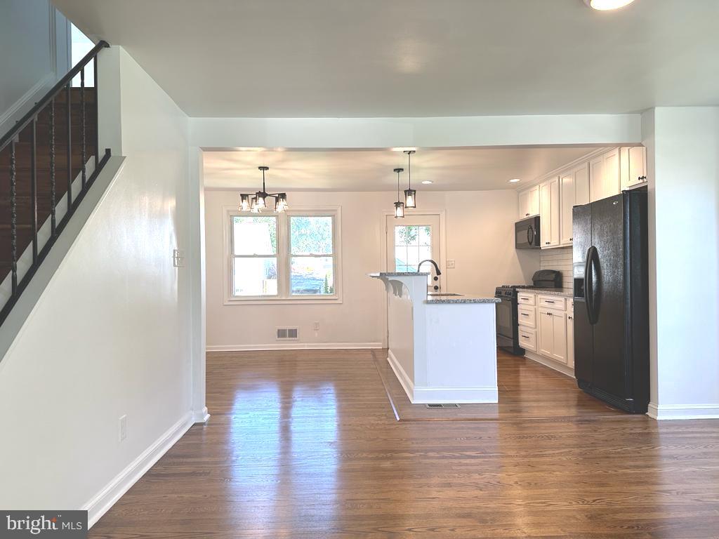 2500 LINWOOD ROAD B