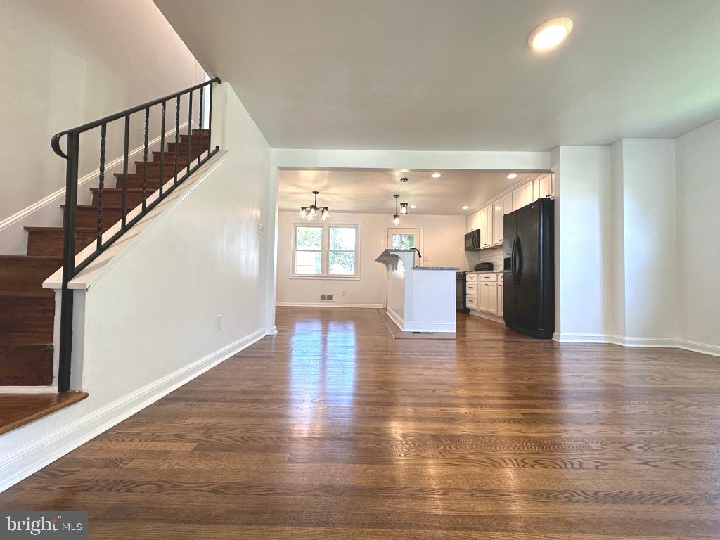 2500 LINWOOD ROAD B
