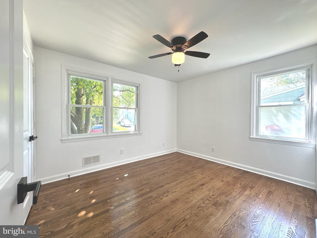 2500 LINWOOD ROAD B
