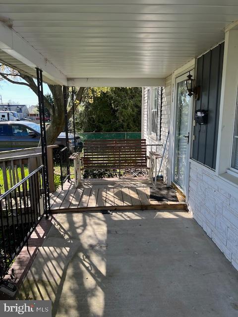 3418 YARDLEY DRIVE