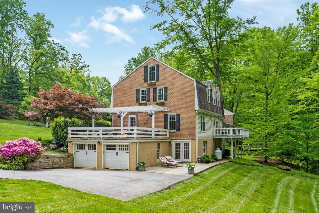 13804 SUMMER HILL DRIVE