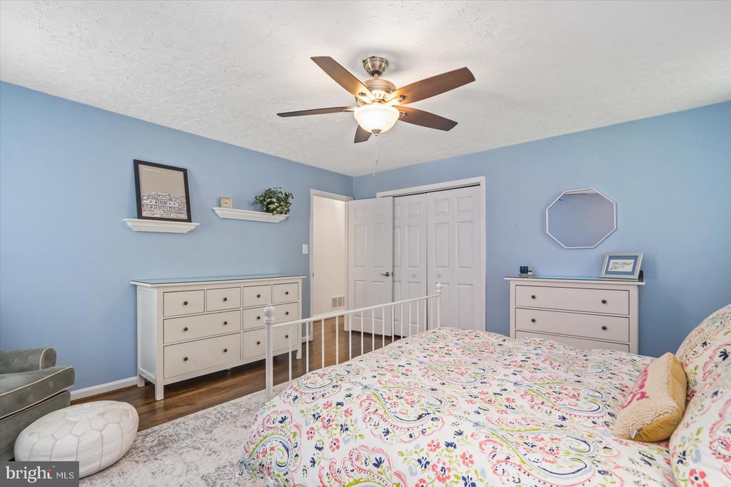 13804 SUMMER HILL DRIVE