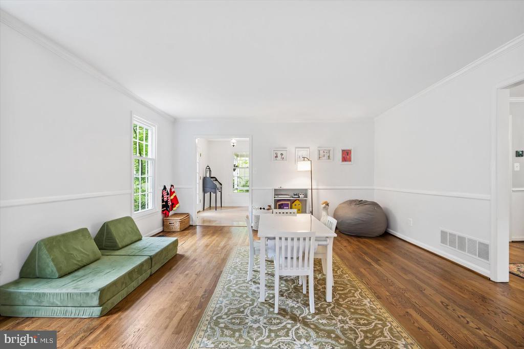 13804 SUMMER HILL DRIVE