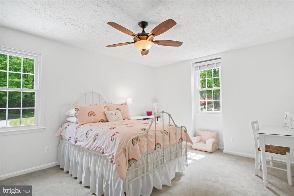 13804 SUMMER HILL DRIVE