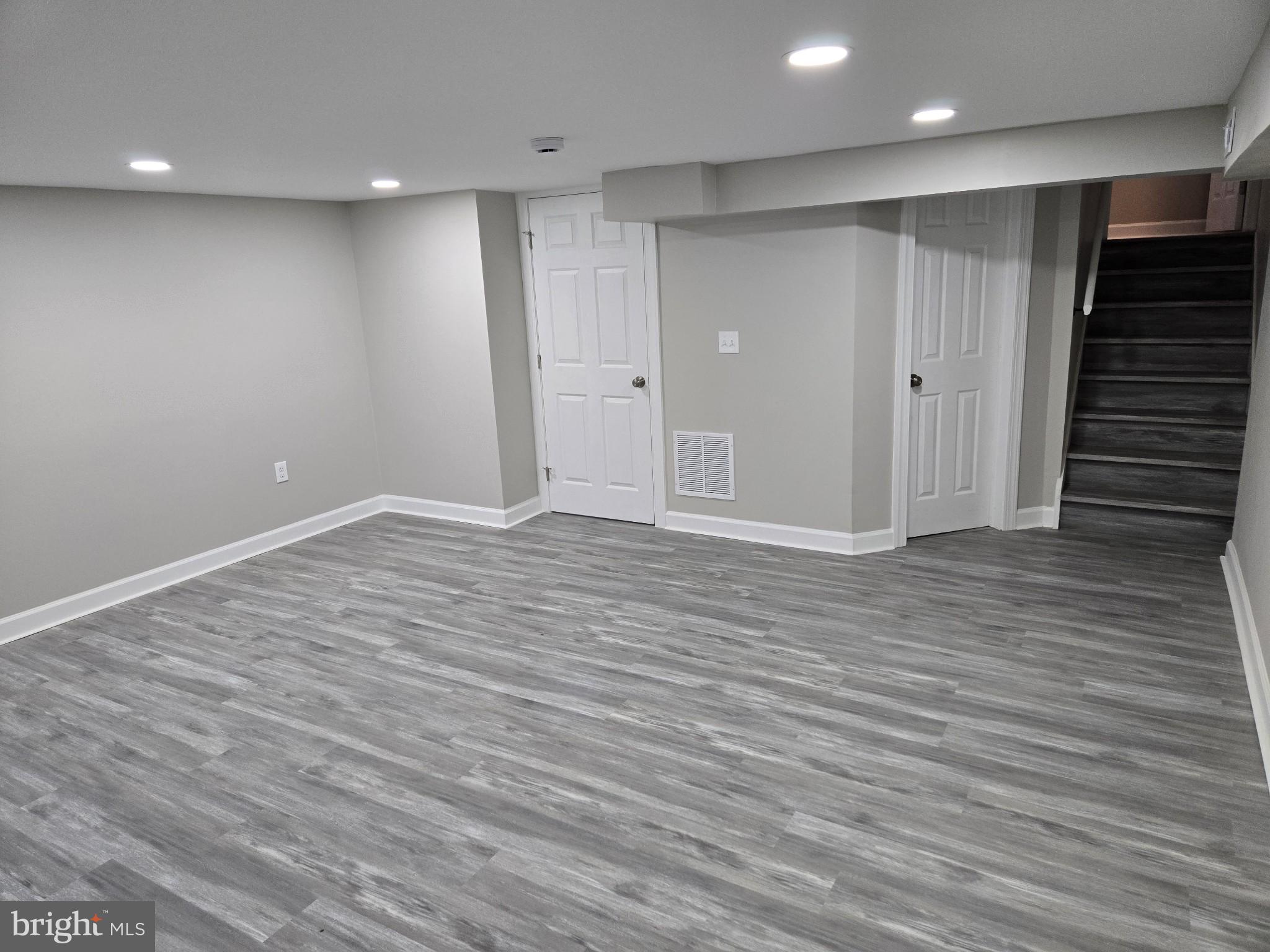 1016 MIDDLEBOROUGH ROAD