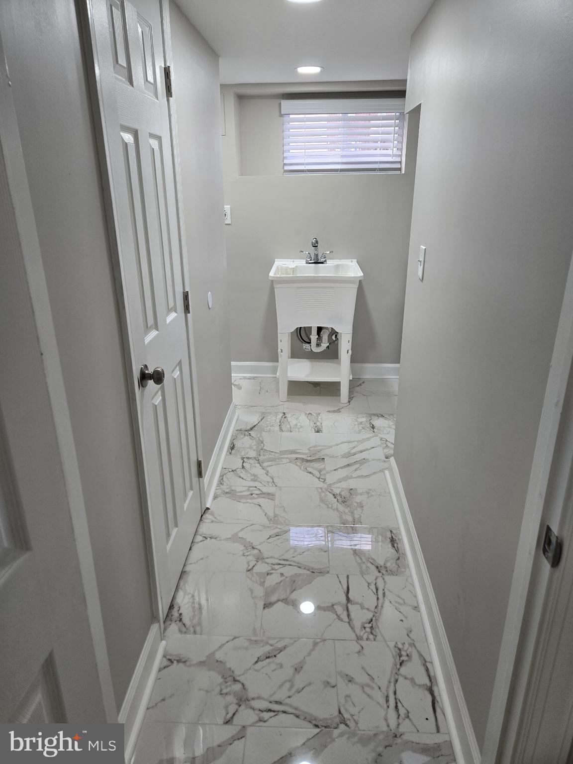 1016 MIDDLEBOROUGH ROAD
