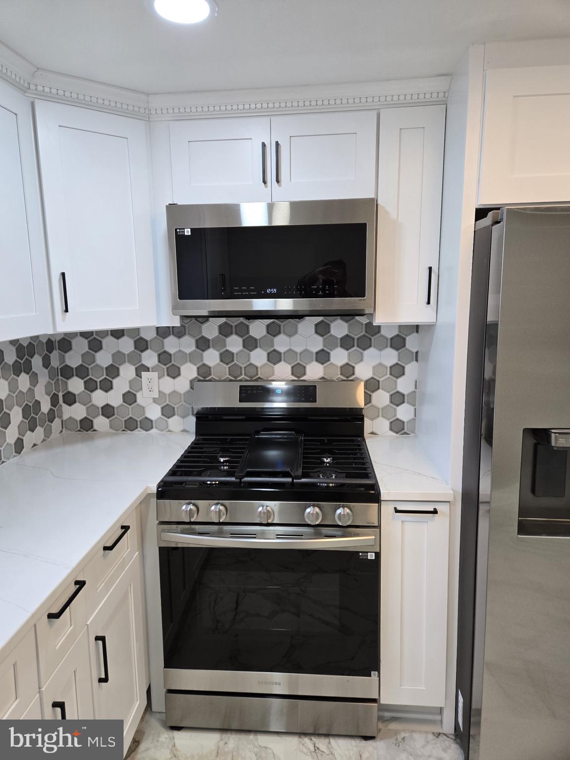 1016 MIDDLEBOROUGH ROAD