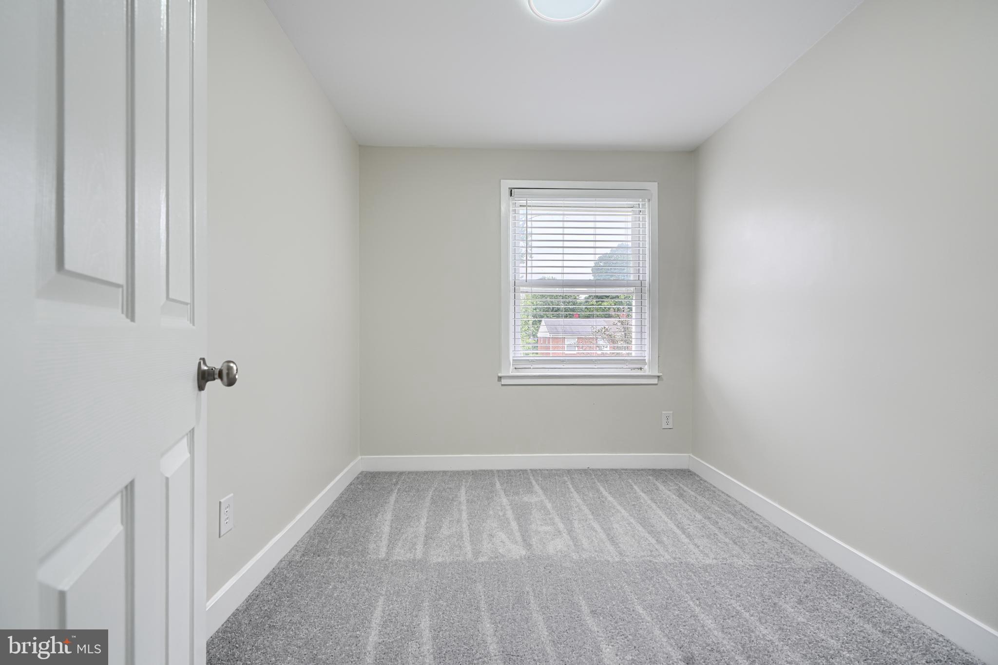 1641 RIVERWOOD ROAD