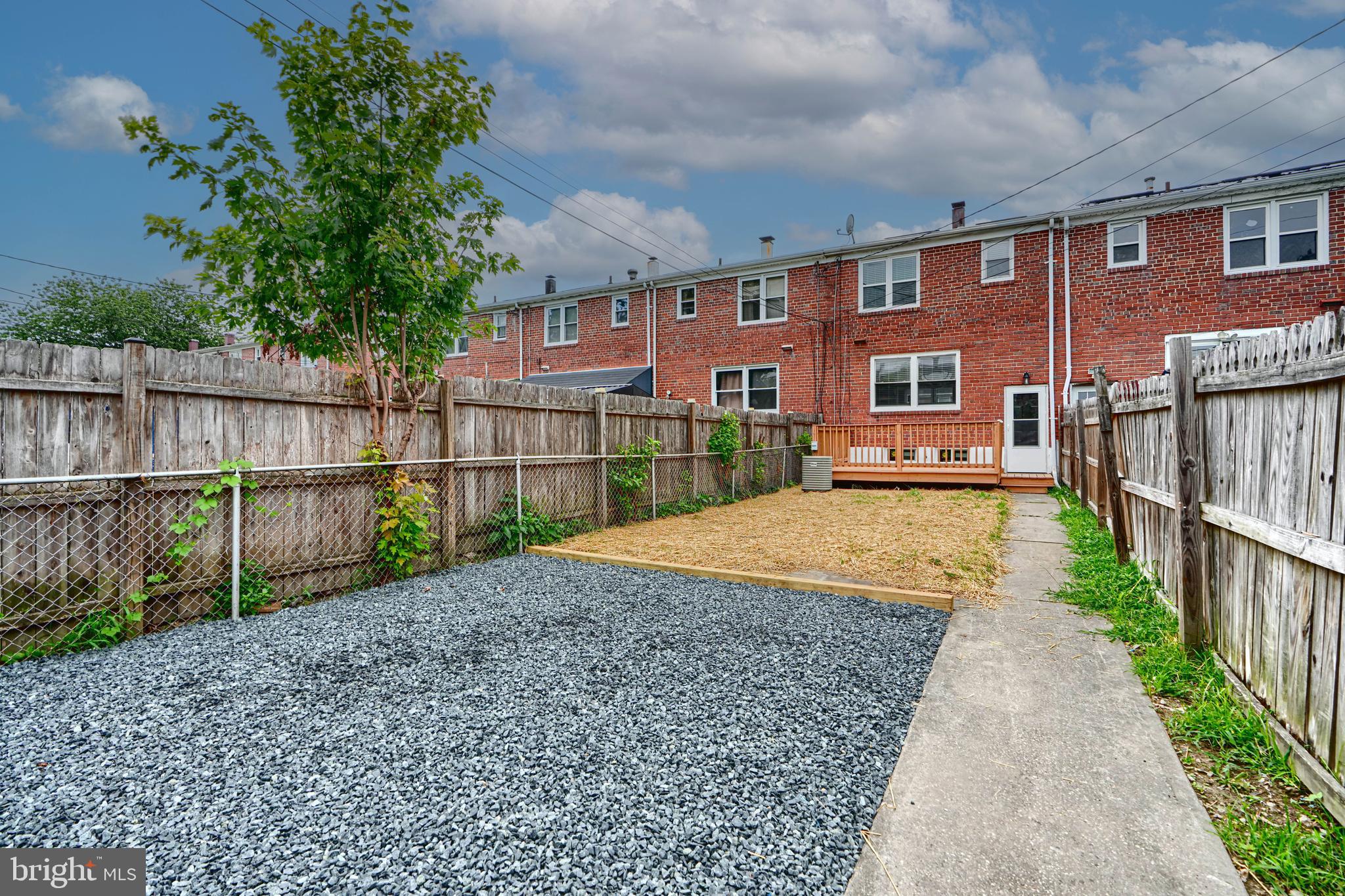 1641 RIVERWOOD ROAD
