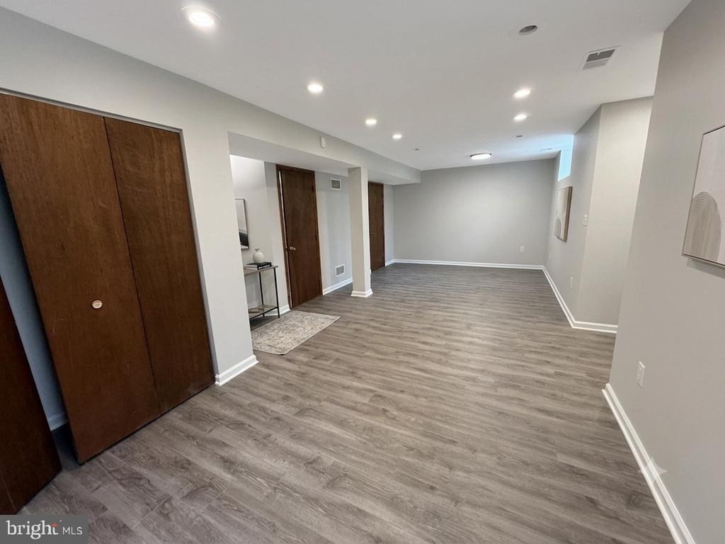 9984 SHOSHONE WAY
