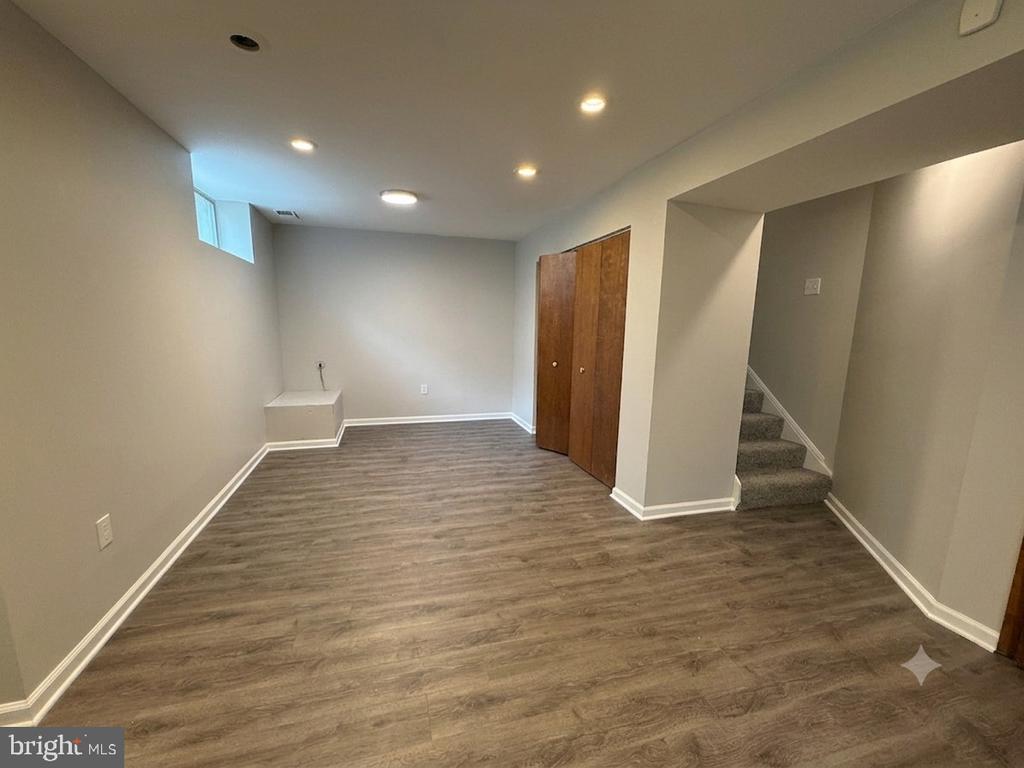 9984 SHOSHONE WAY