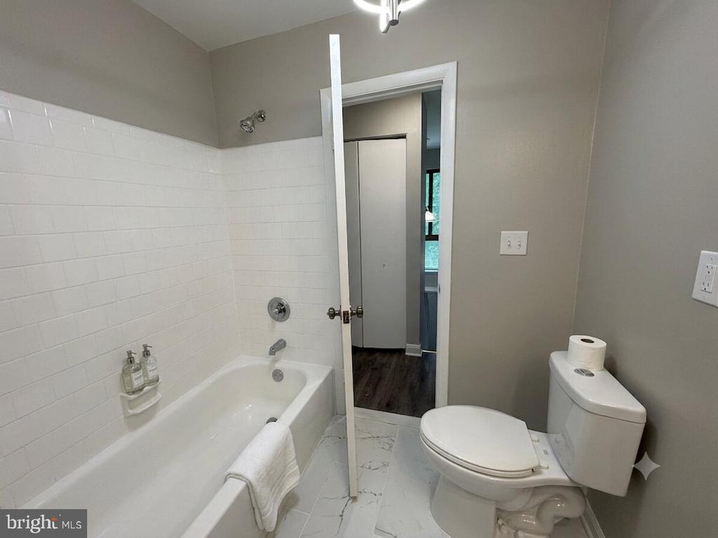 9984 SHOSHONE WAY