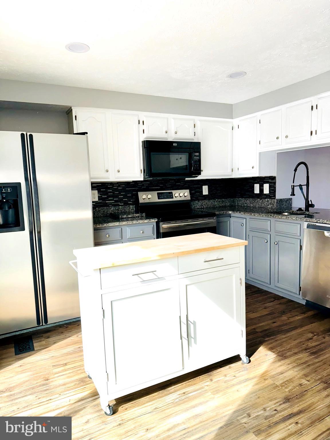 1426 SEDUM SQUARE