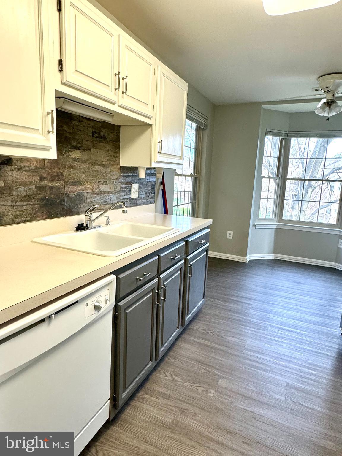 203 STAR POINTE COURT 2C