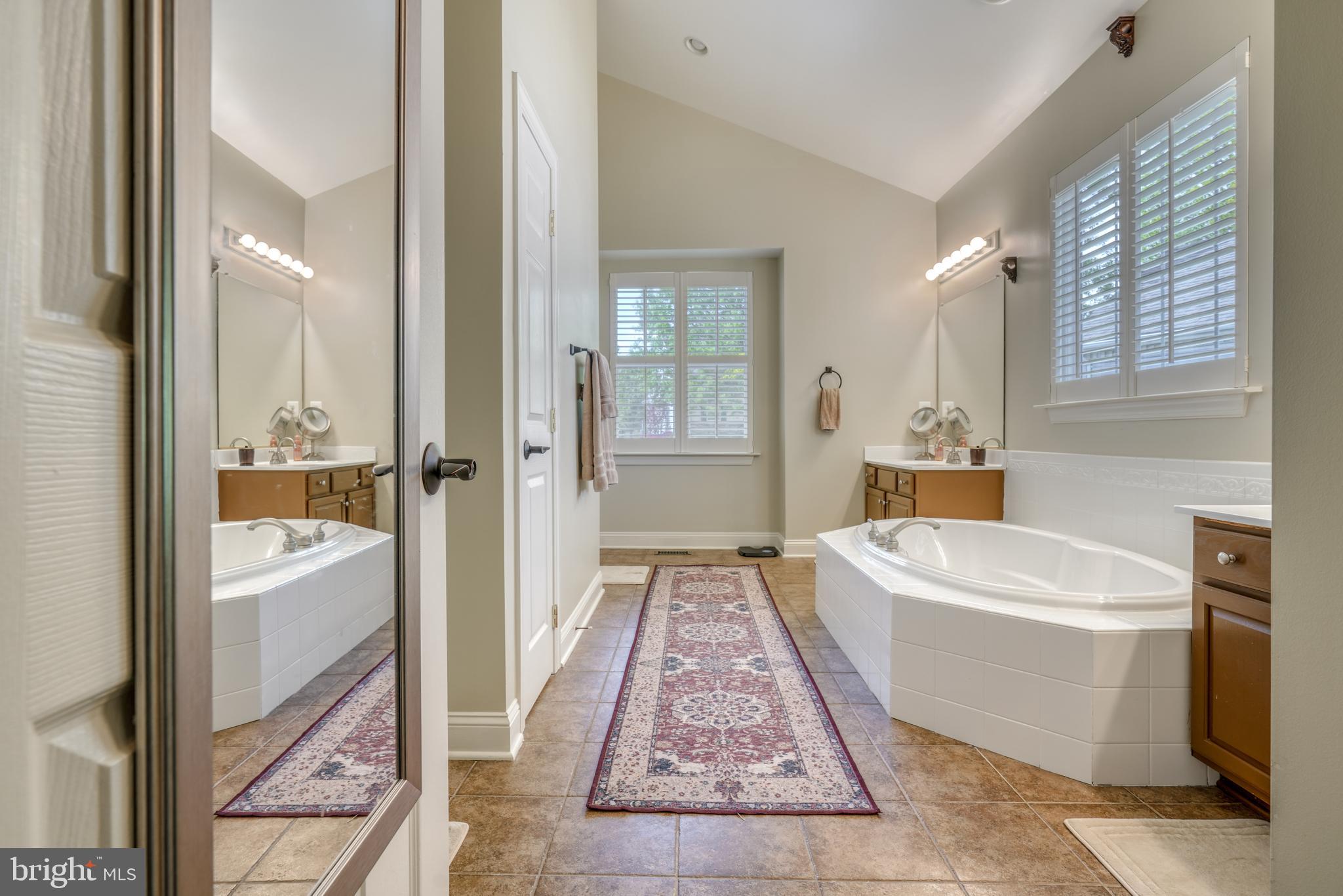 242 WHIRLAWAY LANE