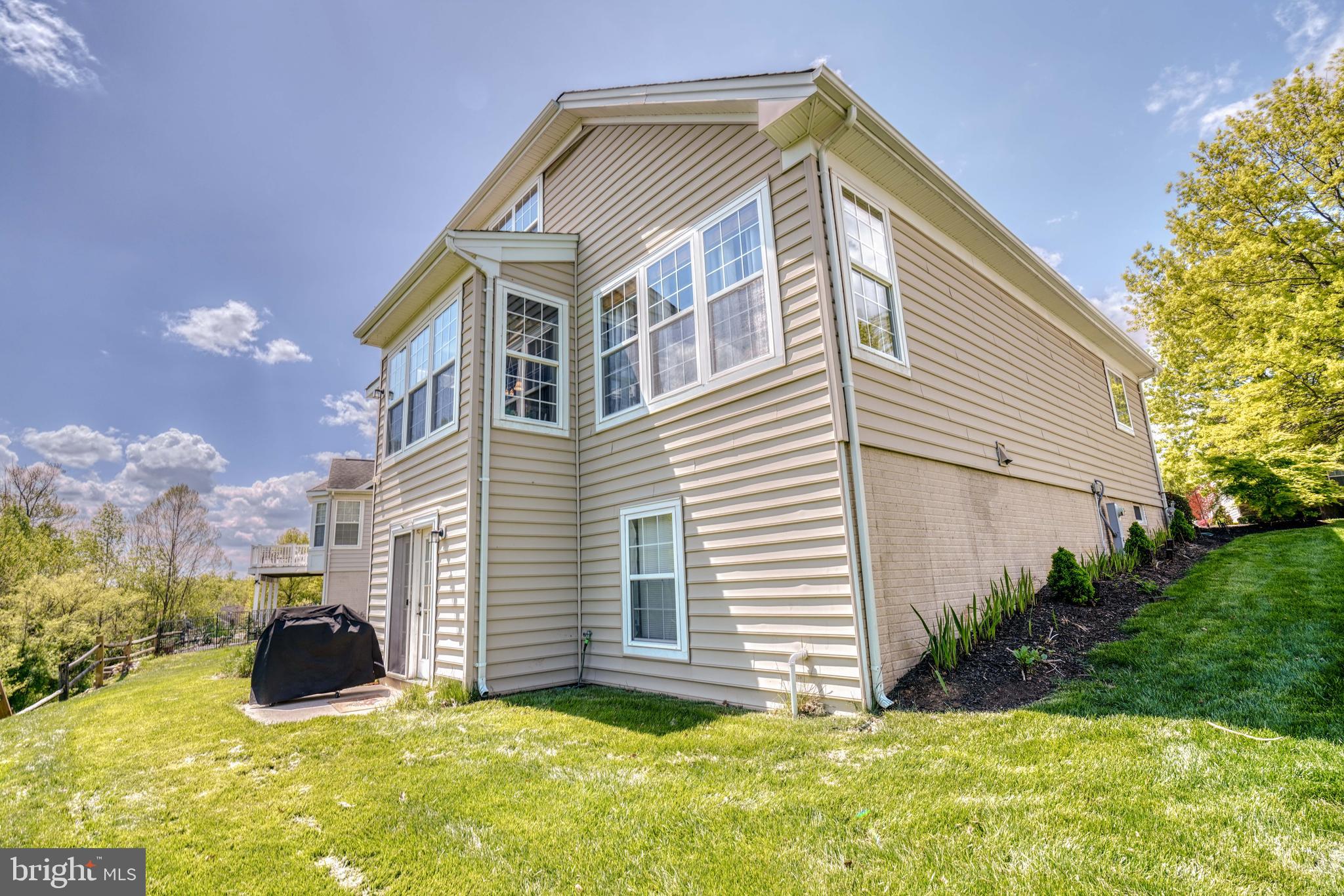 242 WHIRLAWAY LANE