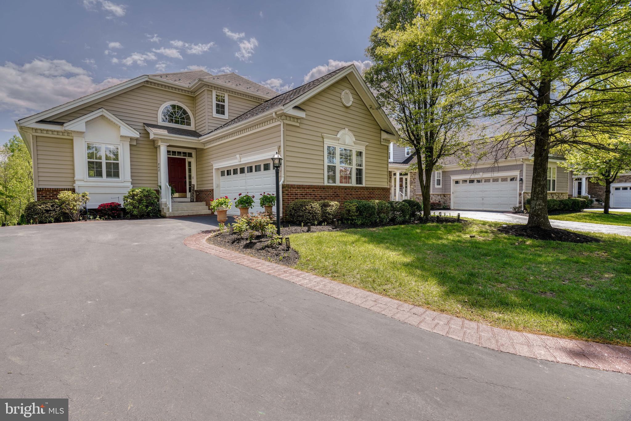 242 WHIRLAWAY LANE