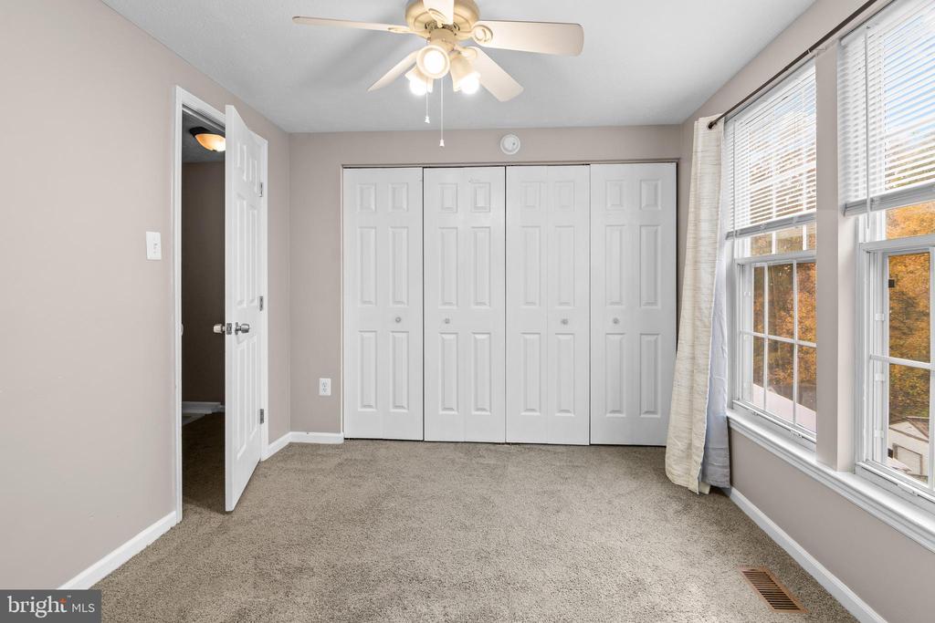 1426 SEDUM SQUARE