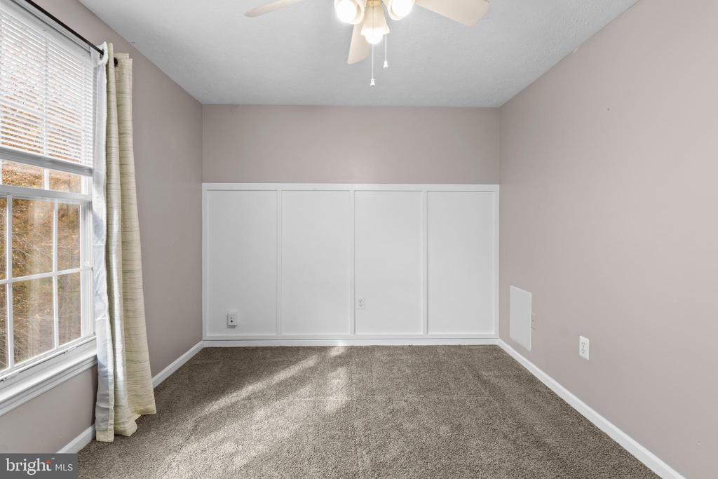 1426 SEDUM SQUARE