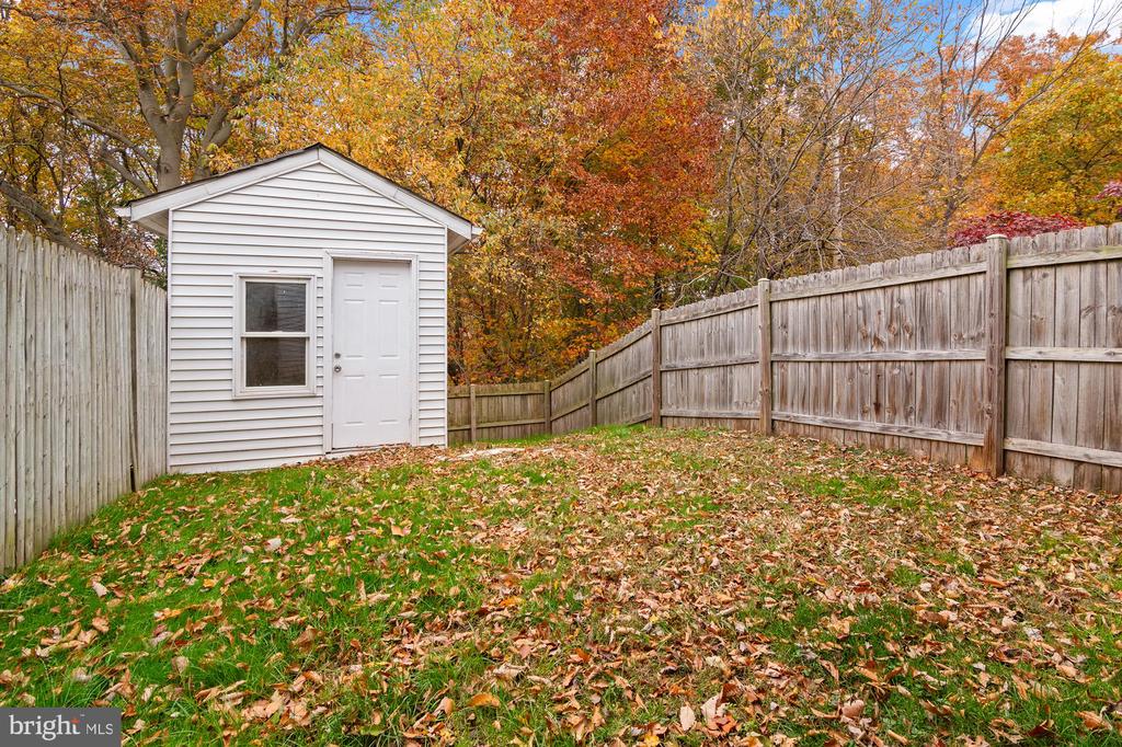 1426 SEDUM SQUARE
