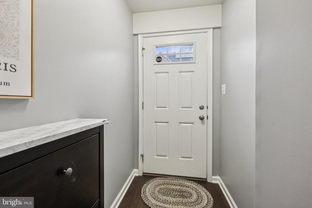 1605 REGENT MANOR COURT