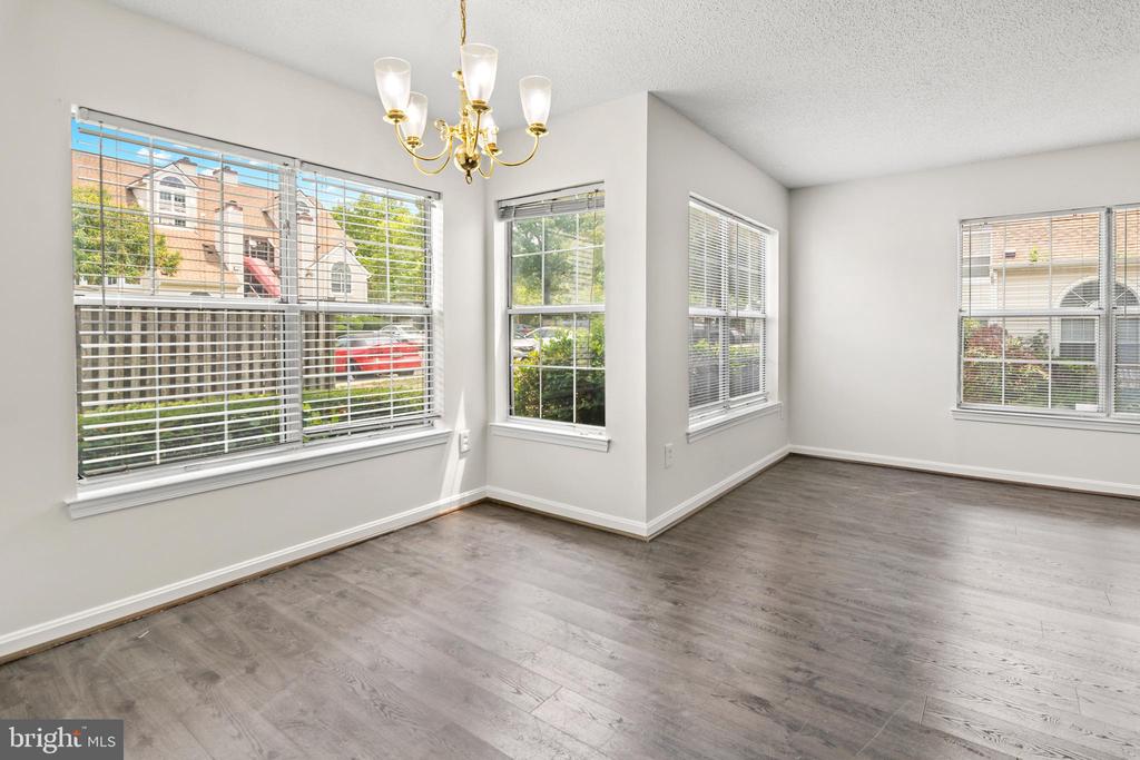 10401 BEACON RIDGE DRIVE Unit: 8-101