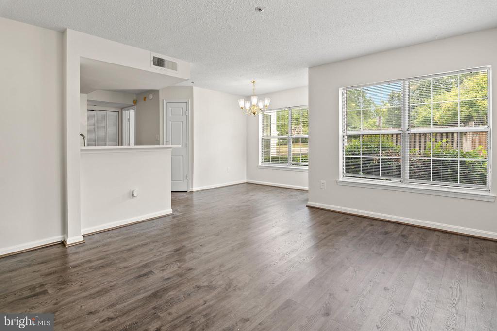 10401 BEACON RIDGE DRIVE Unit: 8-101