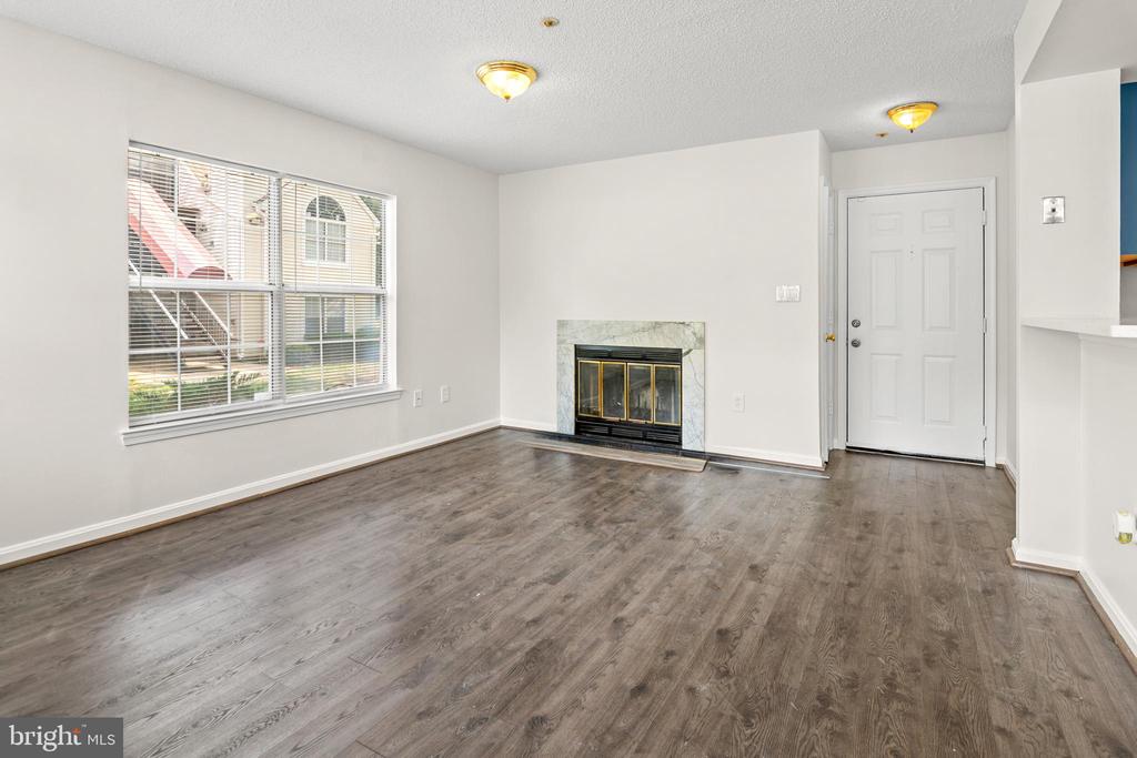 10401 BEACON RIDGE DRIVE Unit: 8-101