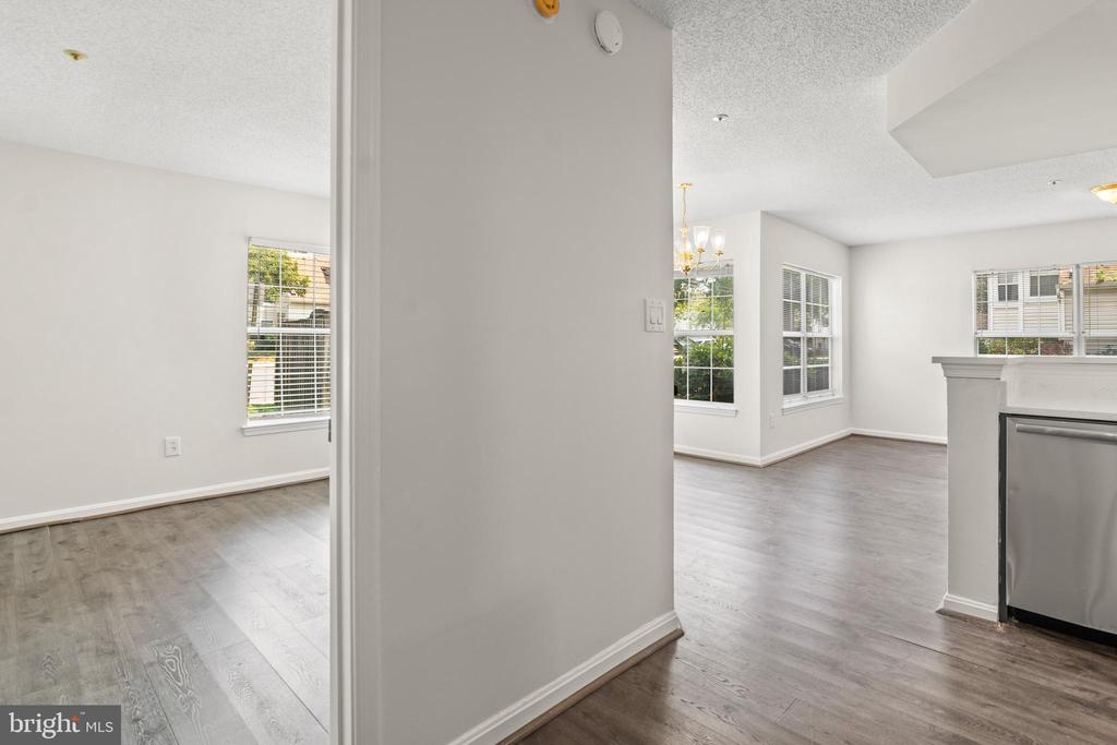 10401 BEACON RIDGE DRIVE Unit: 8-101