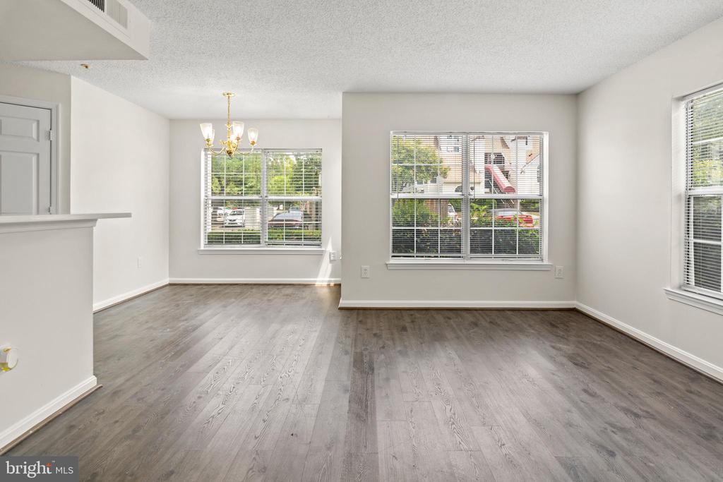 10401 BEACON RIDGE DRIVE Unit: 8-101