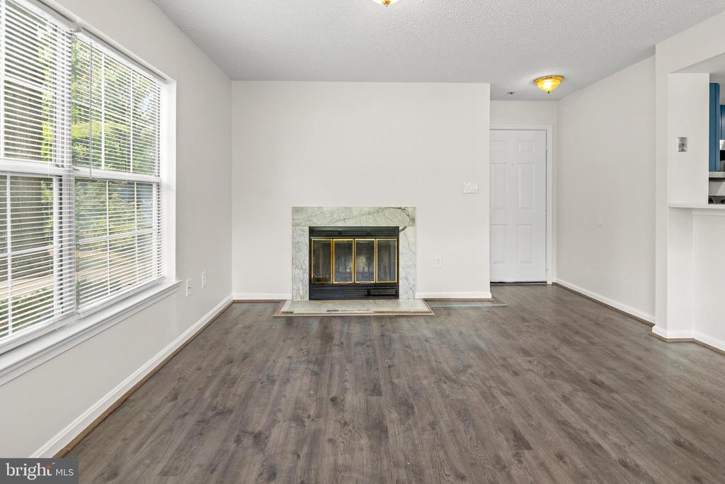 10401 BEACON RIDGE DRIVE Unit: 8-101