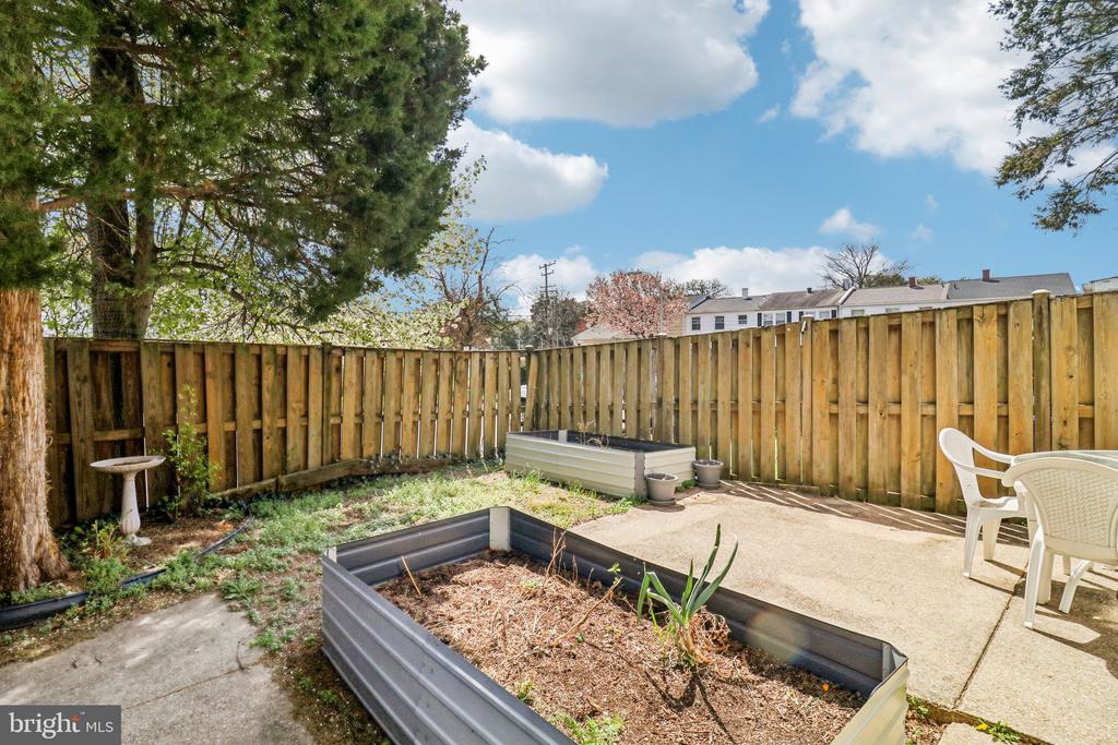 12705 MARQUETTE LANE