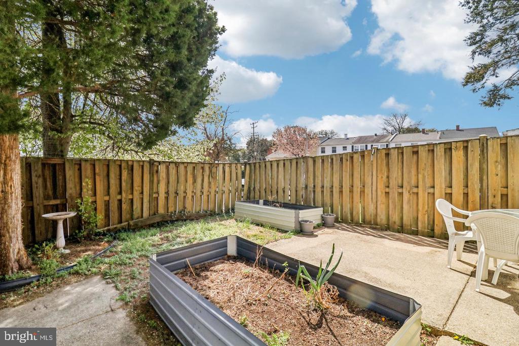 12705 MARQUETTE LANE