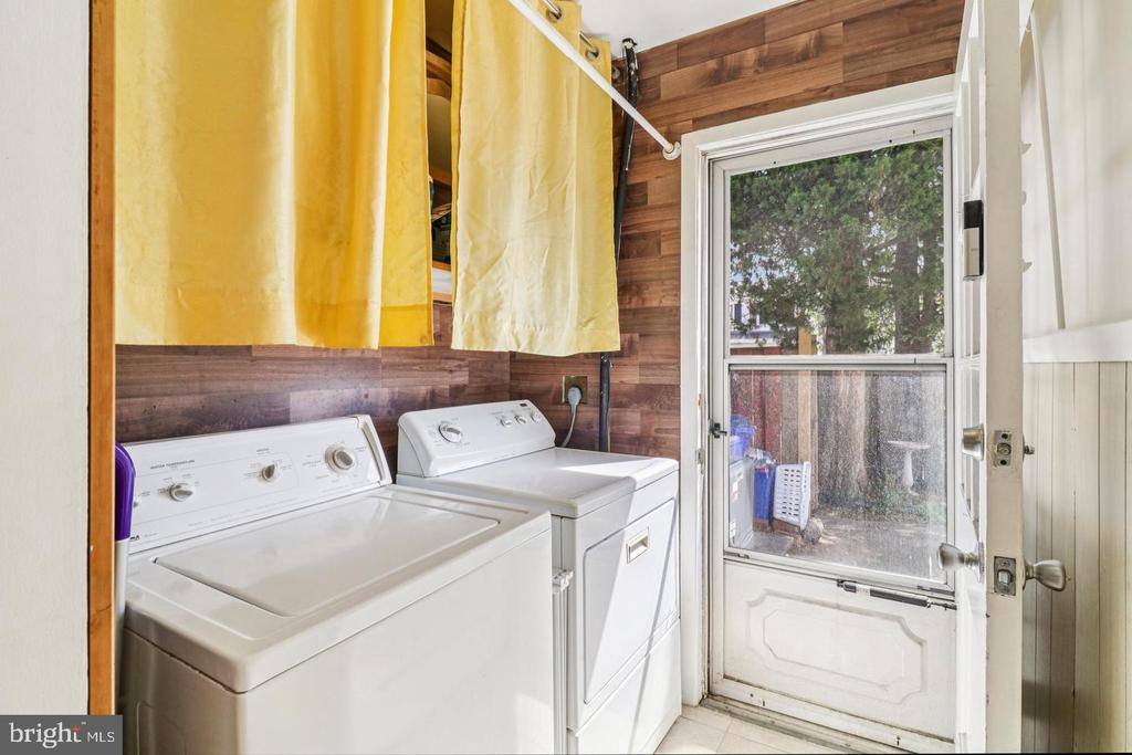 12705 MARQUETTE LANE