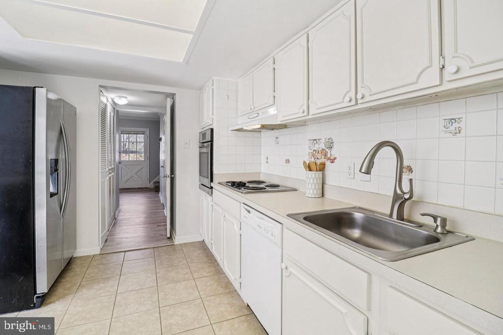 12705 MARQUETTE LANE