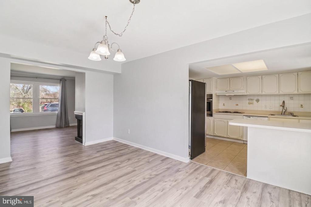 12705 MARQUETTE LANE