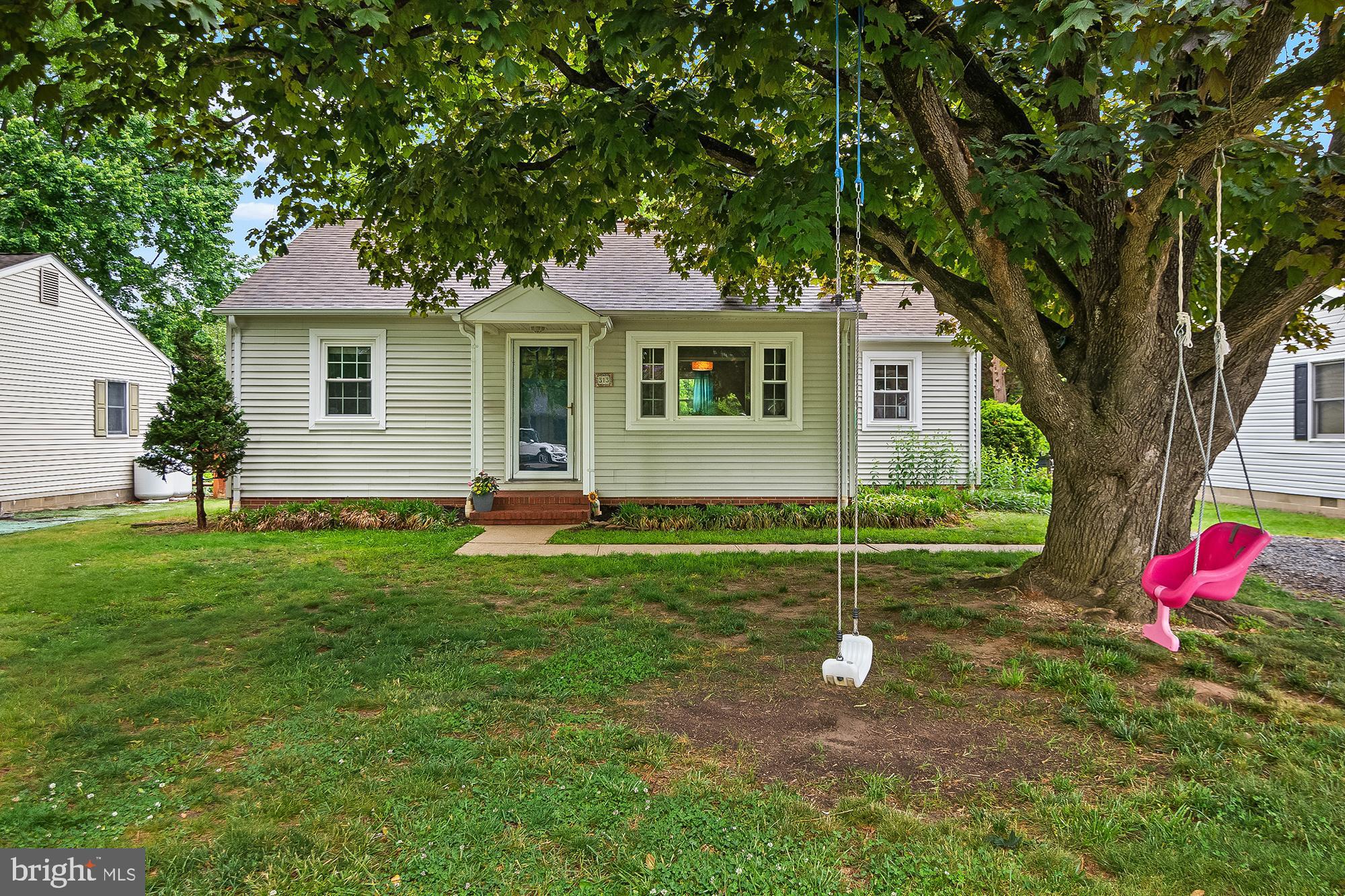 313 OAK STREET