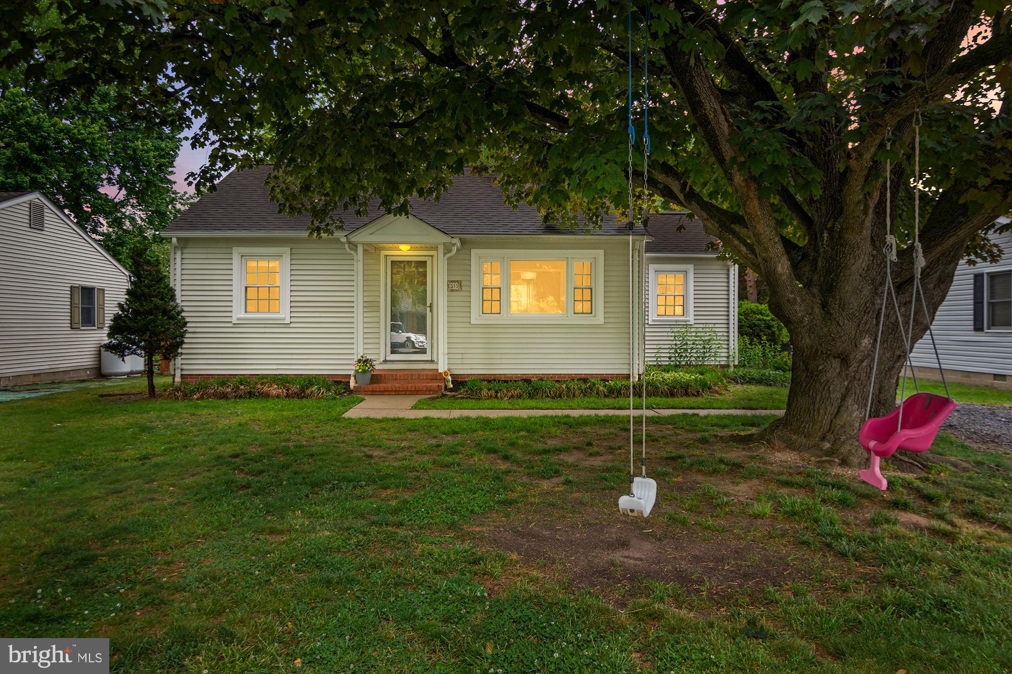313 OAK STREET