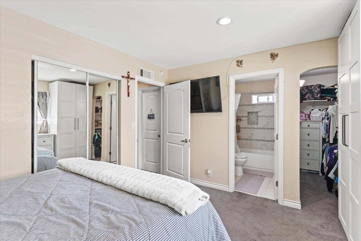 3869 Kauai DR