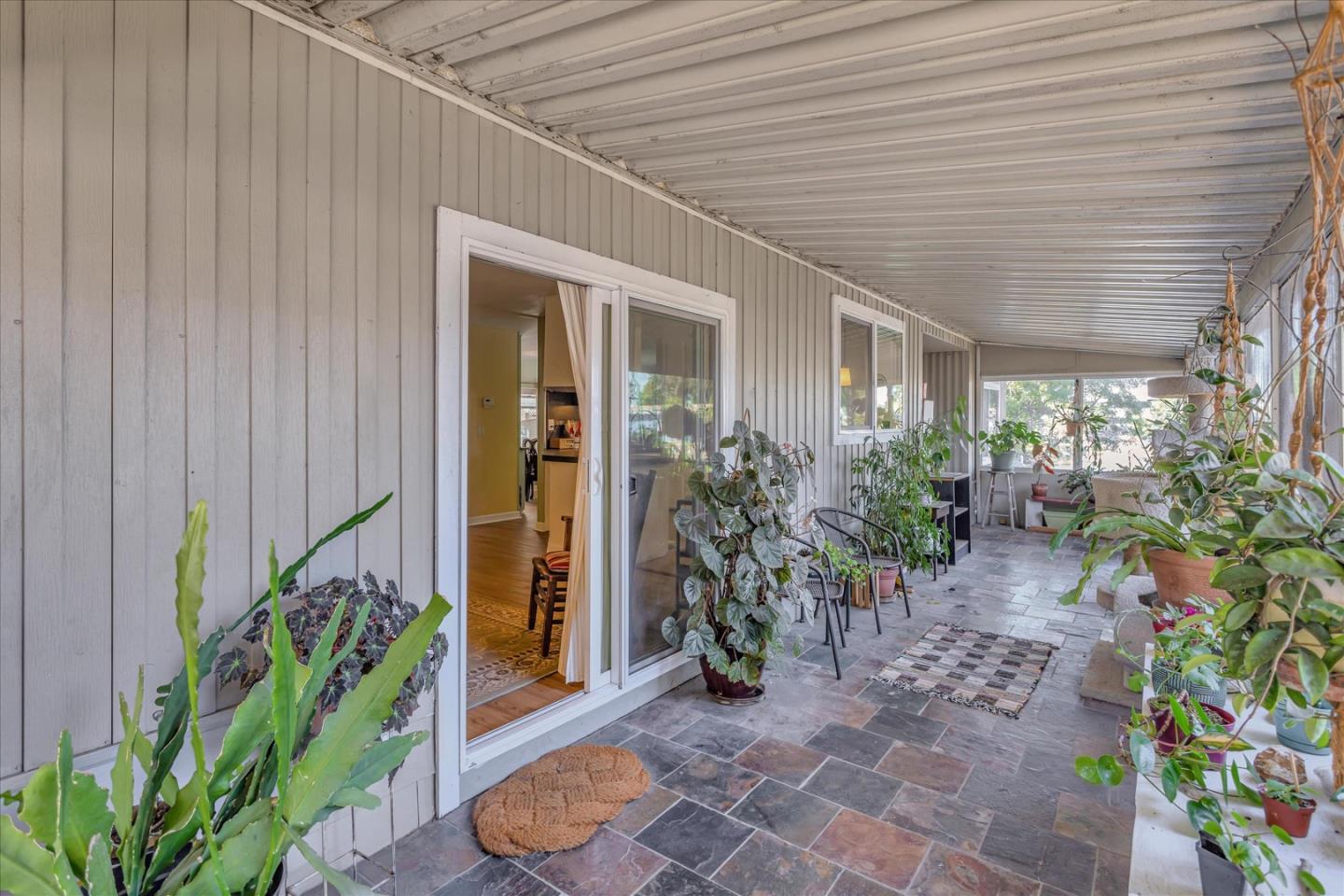 432 Los Encinos AVE 432